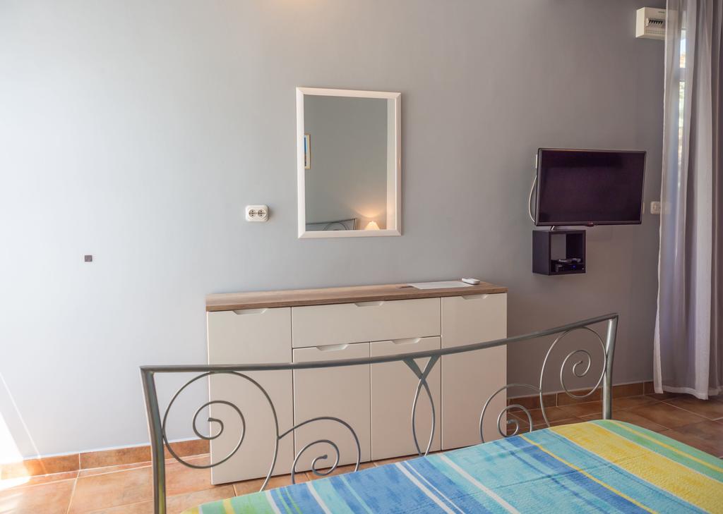 Apartments Viskovic Hvar Town Bagian luar foto