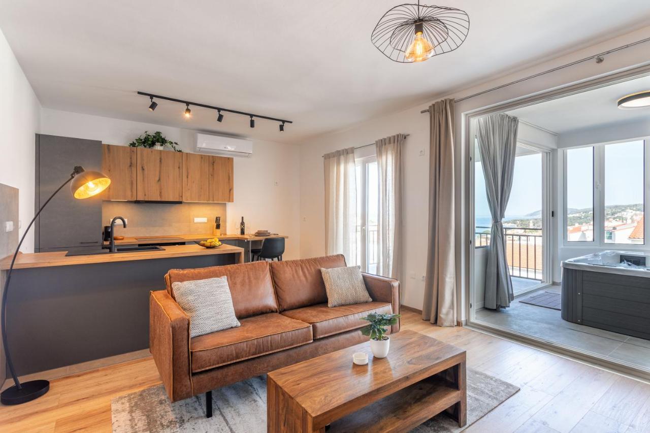 Apartments Viskovic Hvar Town Bagian luar foto